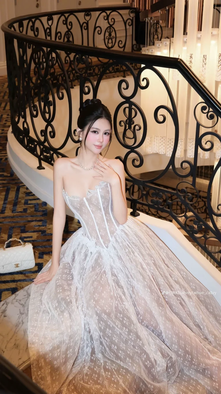Pass đầm dài cúp TBB