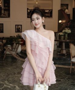 Pass đầm hồng Khiết