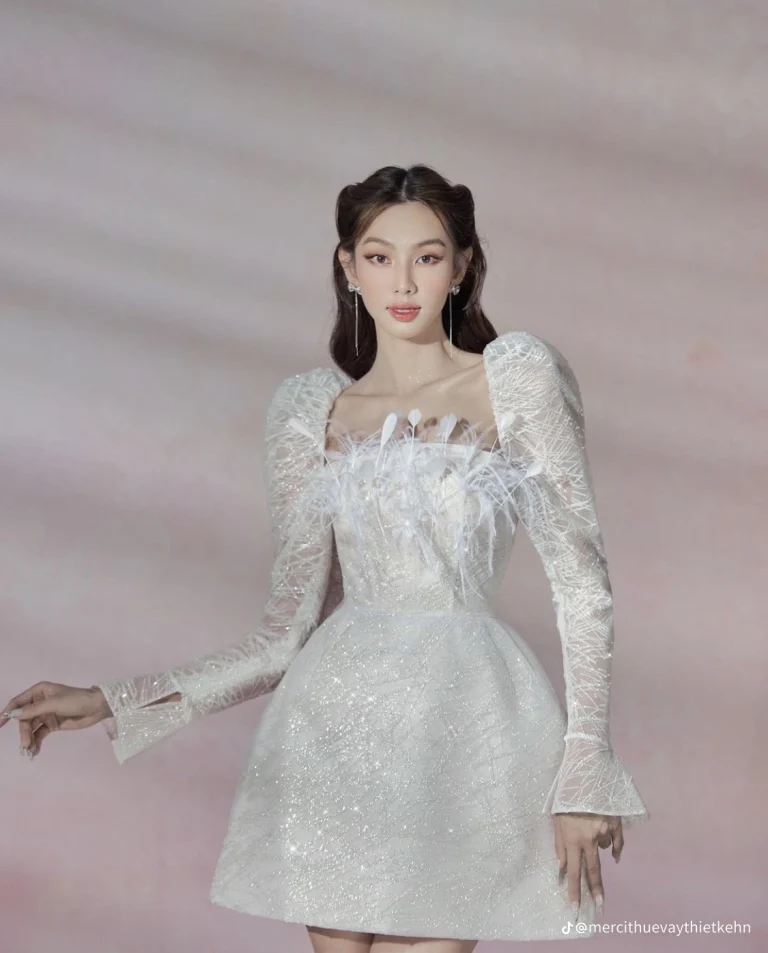 Thanh lý Đầm tiệc lông trắng LoveLyn