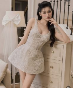 Alternative view of Pass váy trắng form xoè size XS COLIN